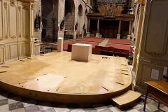 Mobilier retiré dans la cathédrale